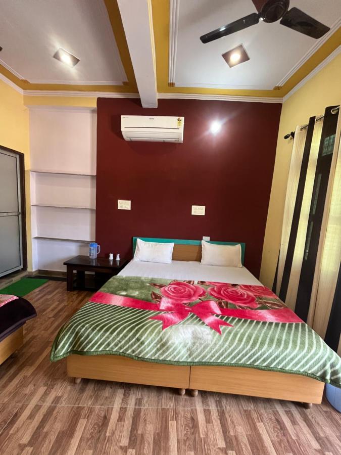 Rudraprayāg Girish Alay Home Stay מראה חיצוני תמונה